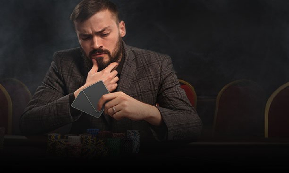 Chơi poker thì cần số vốn như thế nào?